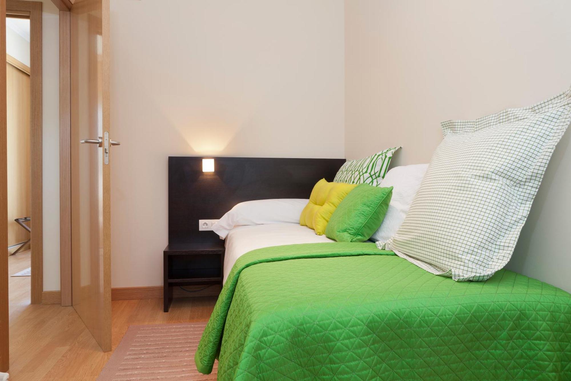 Aparthotel Jardines de Aristi Vitoria-Gasteiz Zimmer foto