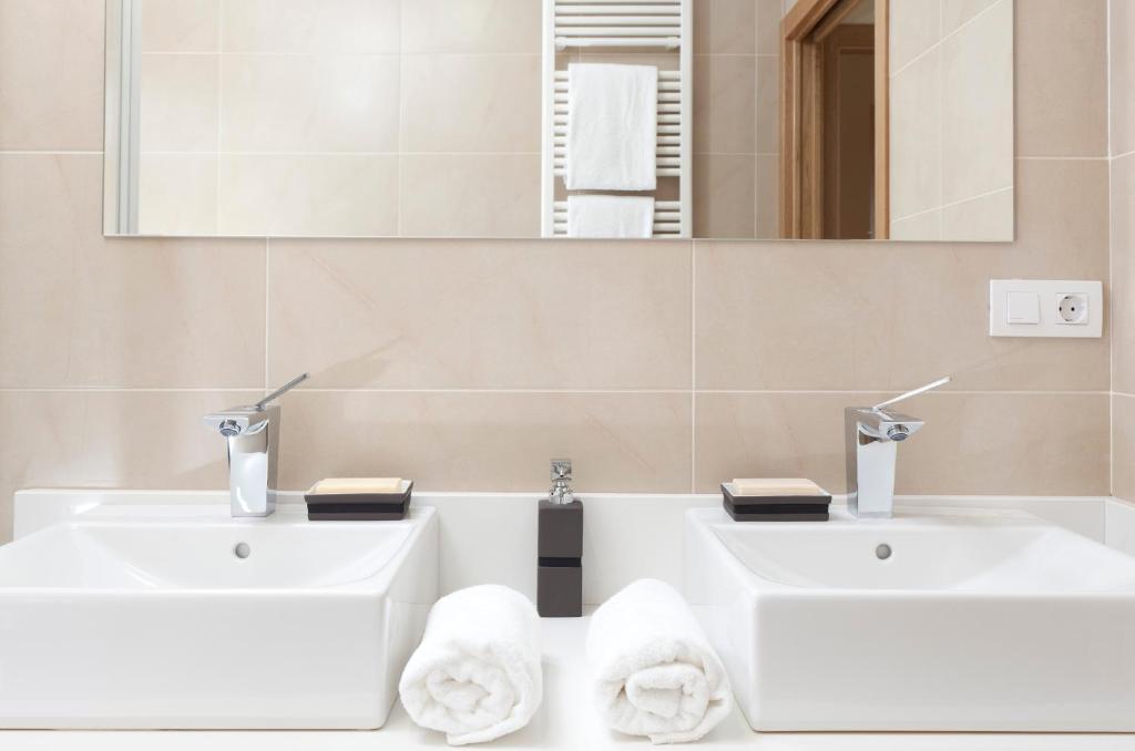 Aparthotel Jardines de Aristi Vitoria-Gasteiz Zimmer foto